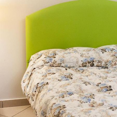 Hotel Serena Naples Luaran gambar