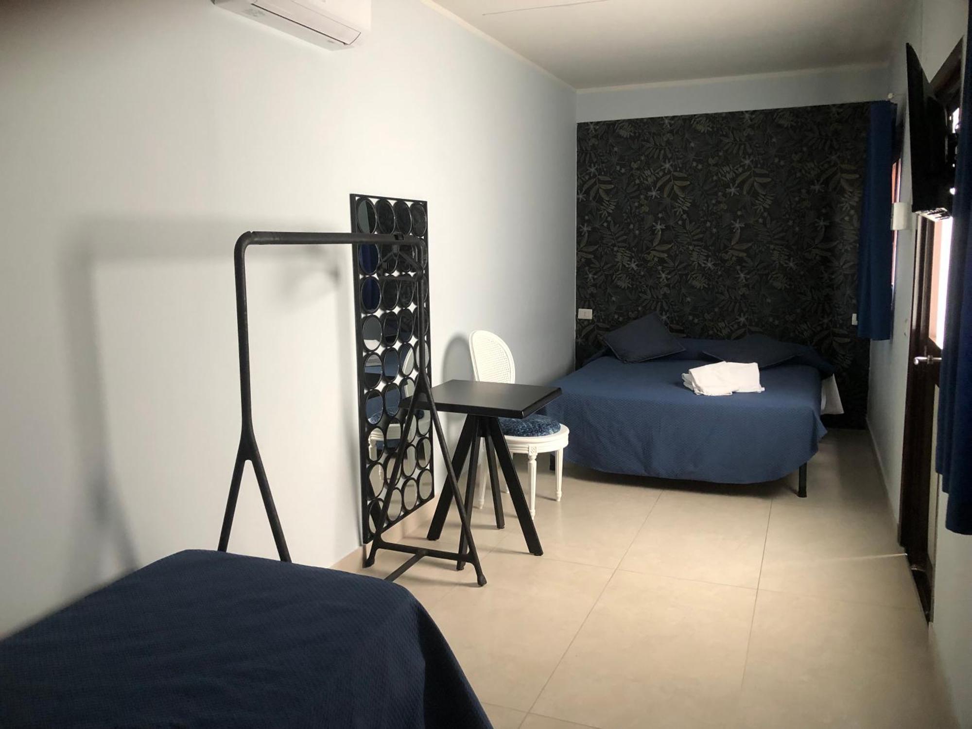 Hotel Serena Naples Luaran gambar