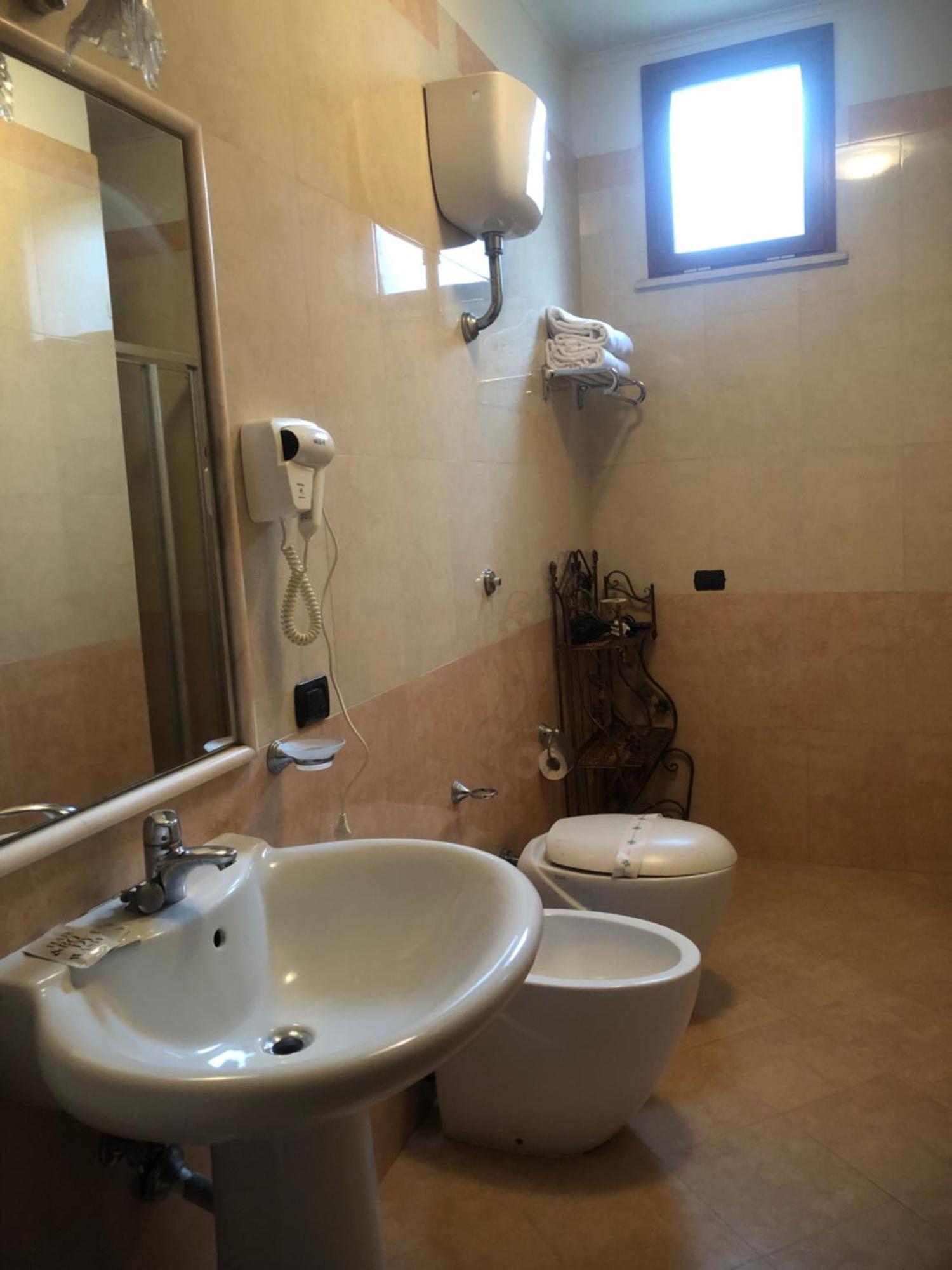 Hotel Serena Naples Luaran gambar